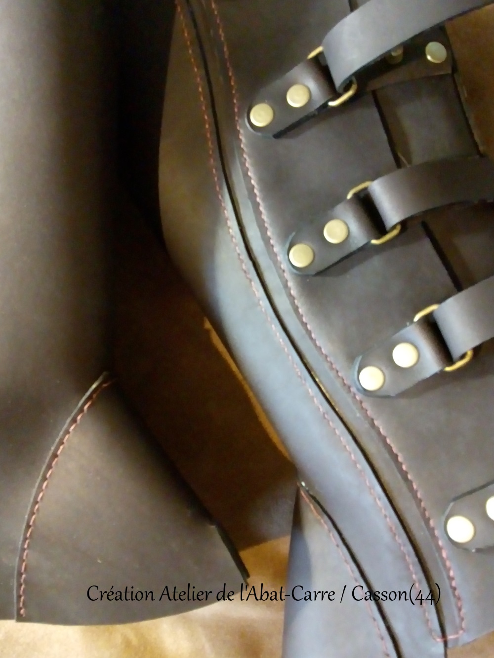 mini chaps cuir portugaise